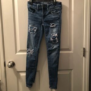 Women’s American Eagle Ripped Jeans
